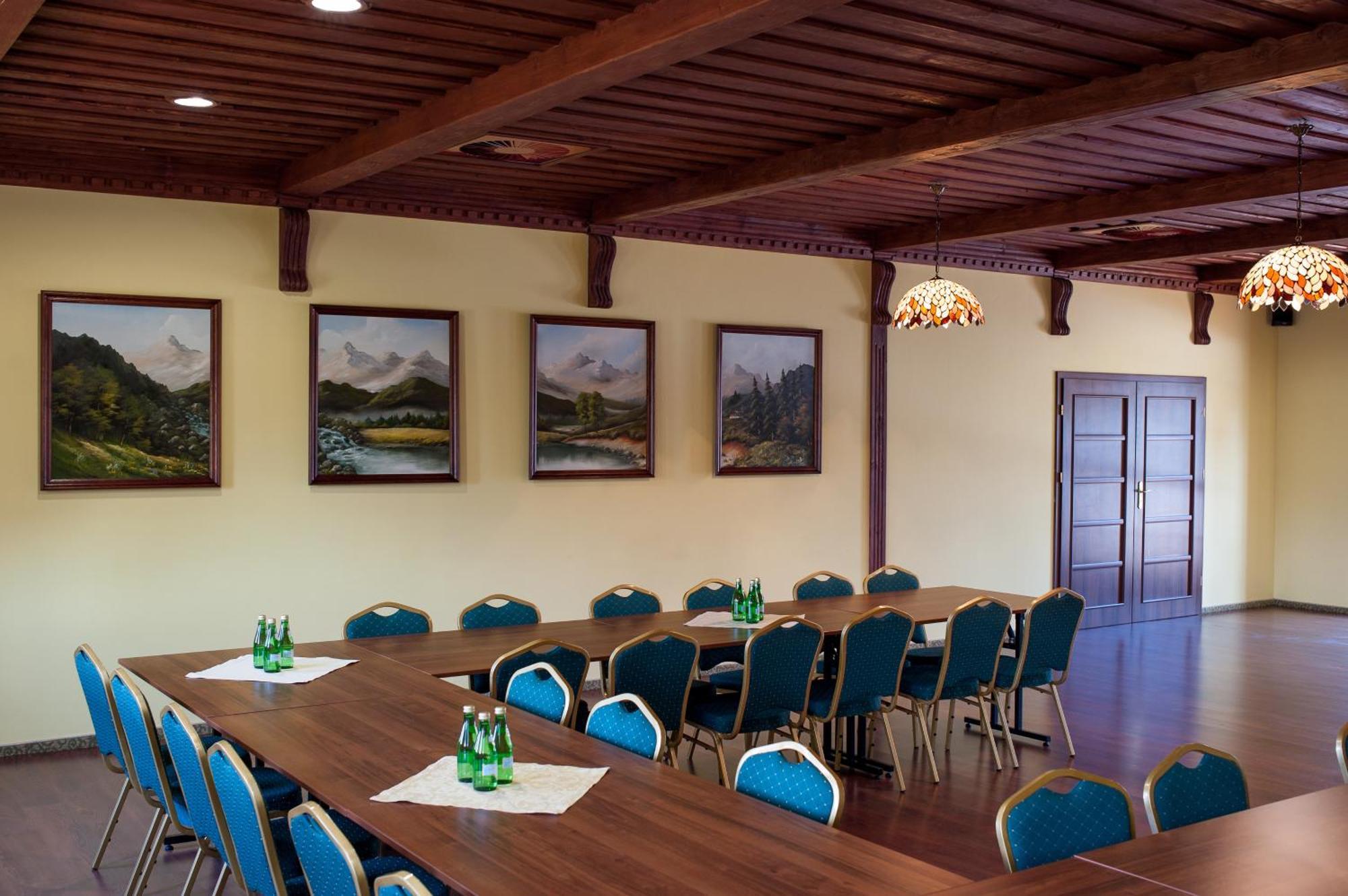 Hotel Hetmanski Рава Мазовецка Екстериор снимка