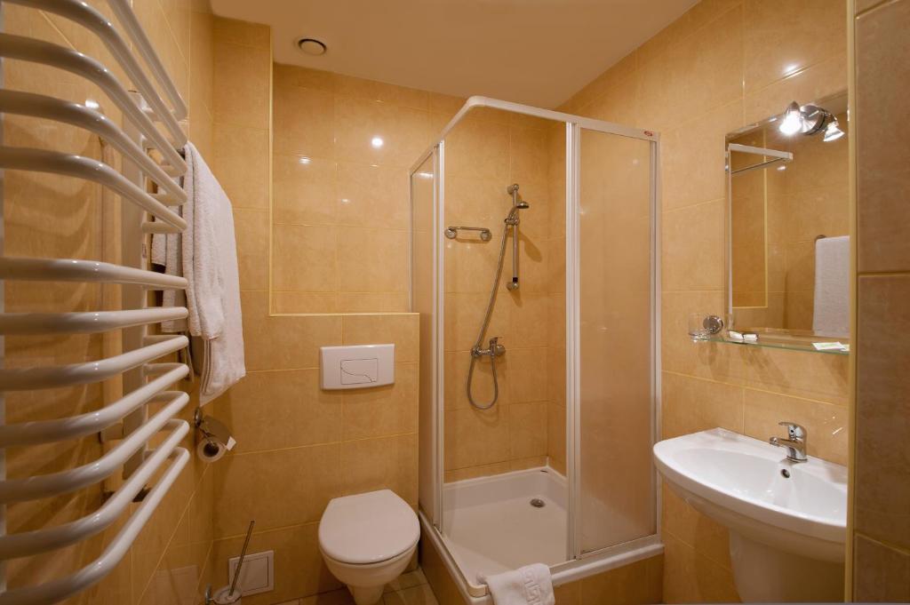 Hotel Hetmanski Рава Мазовецка Стая снимка