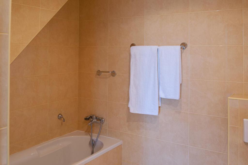 Hotel Hetmanski Рава Мазовецка Стая снимка