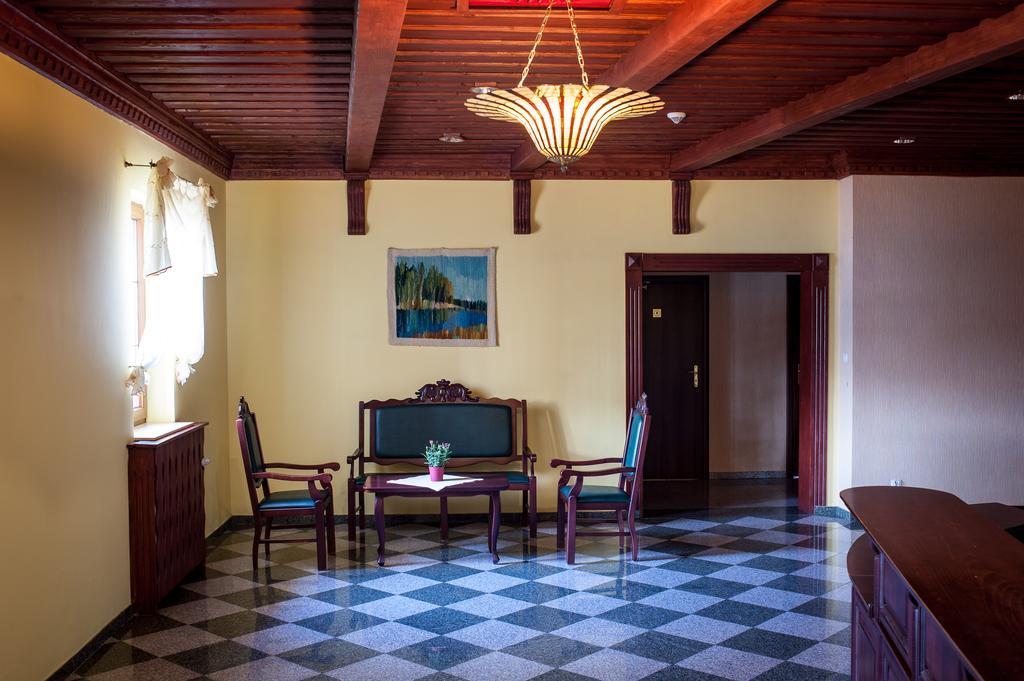 Hotel Hetmanski Рава Мазовецка Екстериор снимка